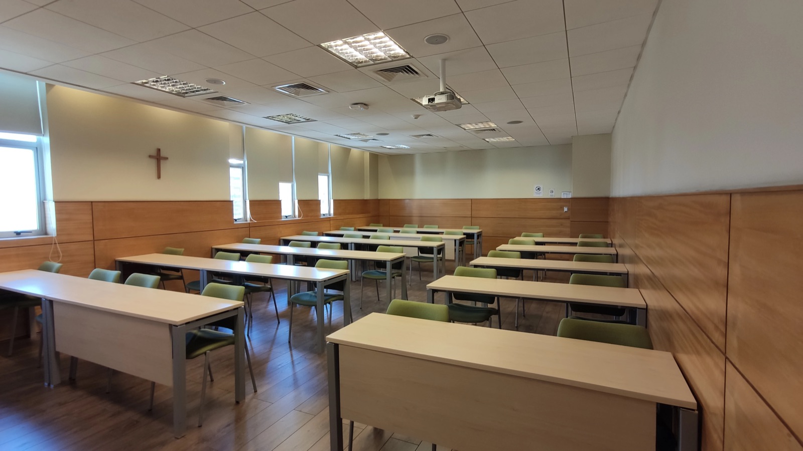 Sala Cerro Yungay en Espacios PUCV Santiago, Providencia